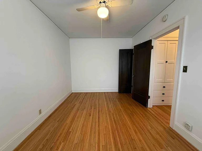 3654 Bryant — Photo 4