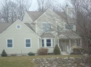 8 Aimes Way, Westport, MA 02790