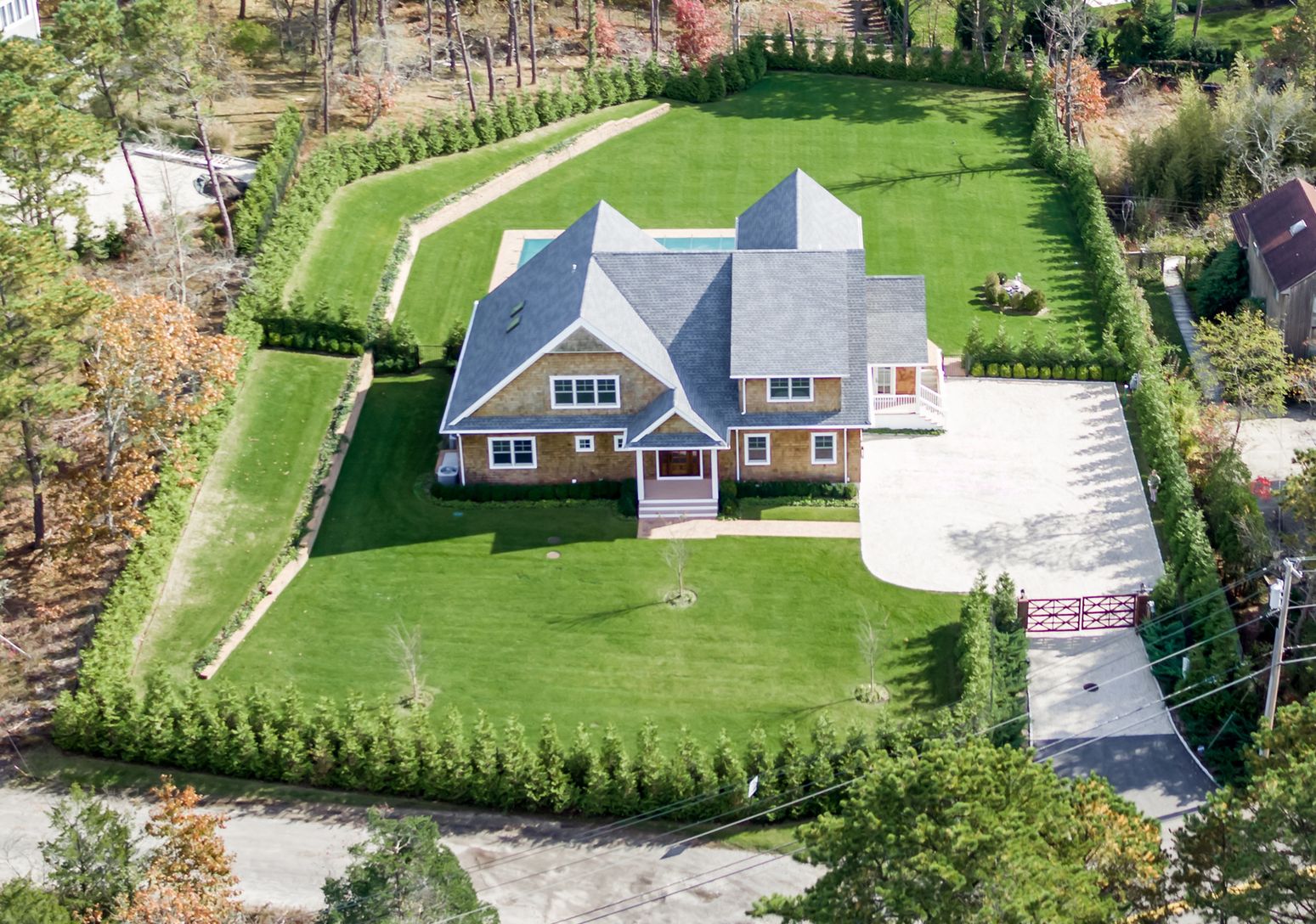 Large property