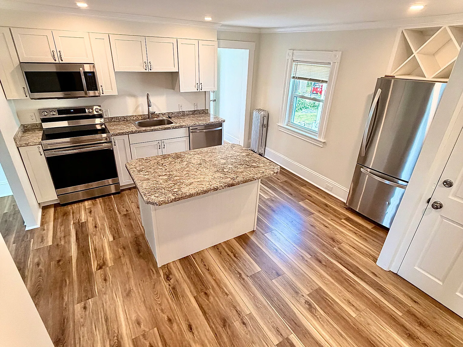 1 bed, 790 sqft, $1,775 — Photo 4