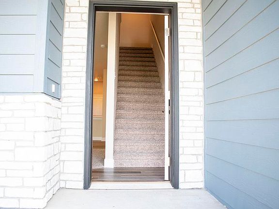 2nd image of 6939 4th St Rd #1