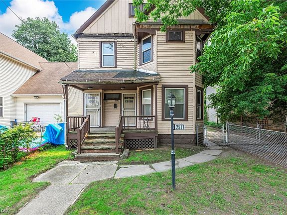4th image of 2515 E 84th St