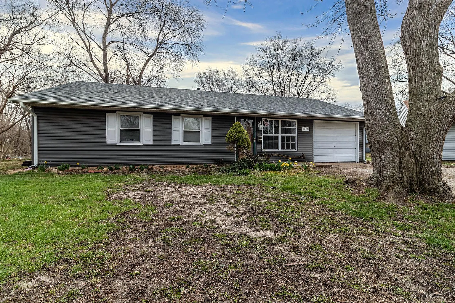 2714 High Ct photo 1