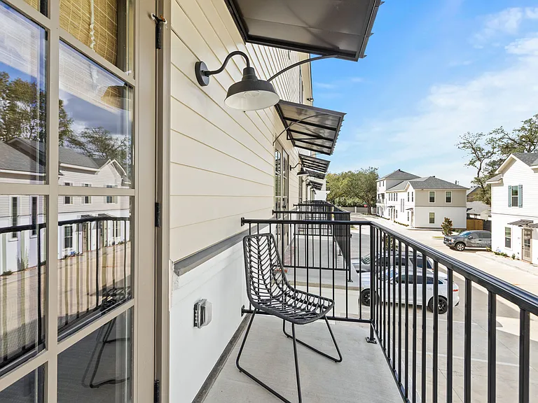 220 Steiner Oaks Rd — Photo 8