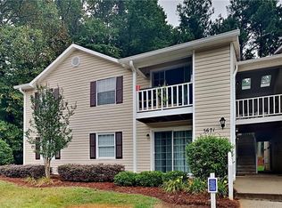 5671 Hornaday Rd, Greensboro, NC 27409