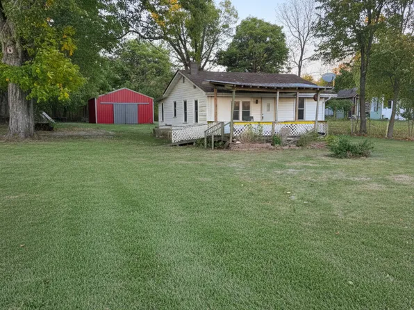 2294 E Eden Rd, Greenfield, IN 46140