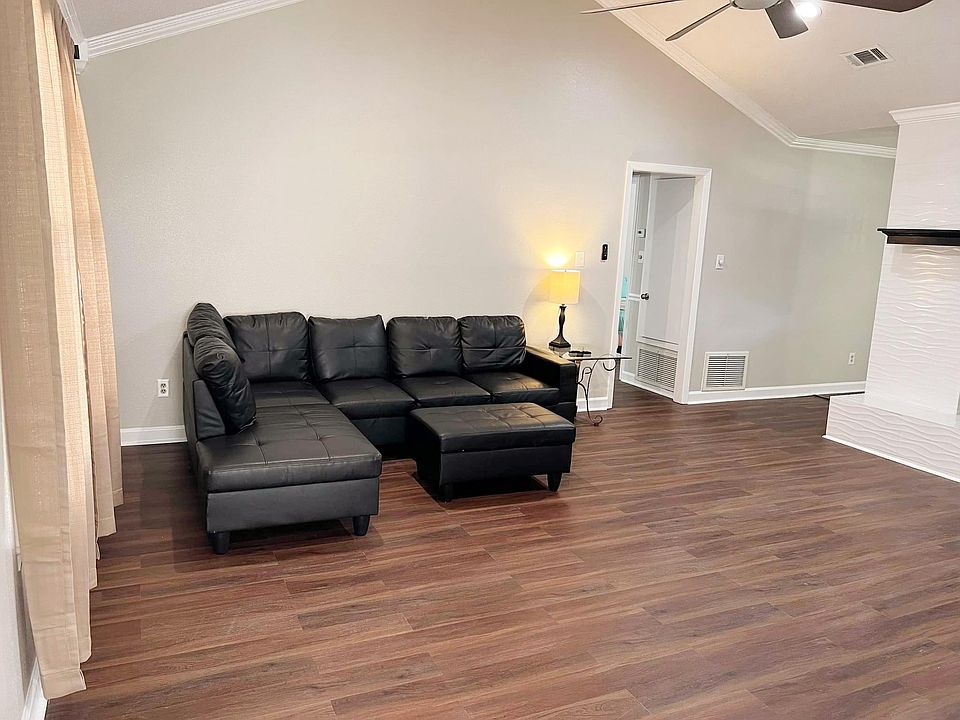 1st image of 7004 Woodlea Dr S