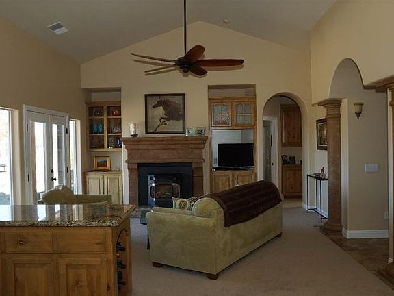 3rd image of 24281 Jacaranda Dr