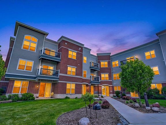 2nd image of 5192 Sassafras Dr #205