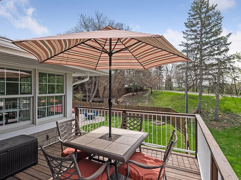 6117 Wilryan Ave — Photo 22