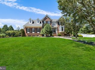 104 One Mile Rd, Hightstown, NJ 08520