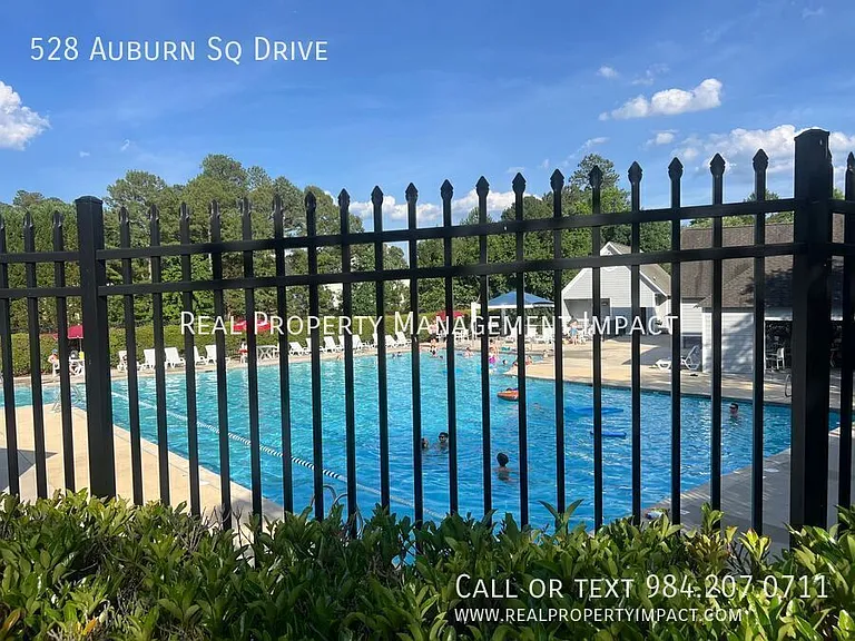 528 Auburn Square Dr — Photo 28