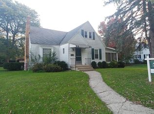 1887 Gratiot St NW, Grand Rapids, MI 49504