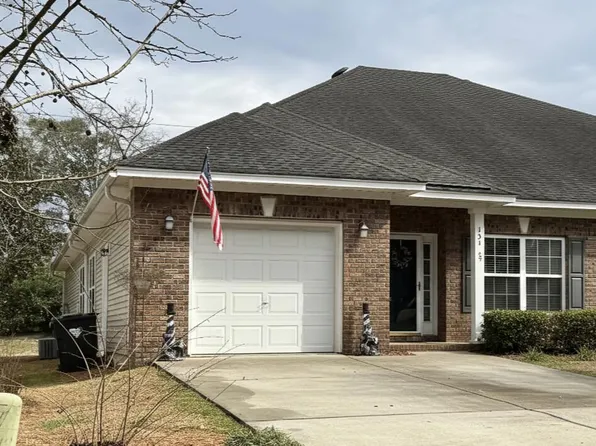 131 Manning Ct, Summerville, SC 29485