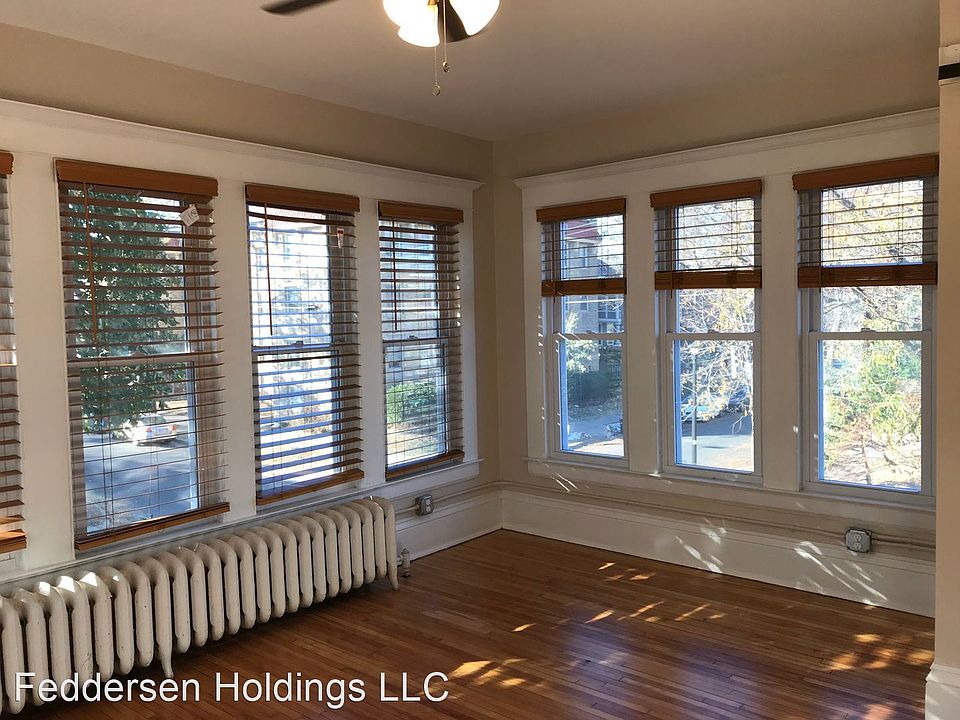 1st image of 2201 Aldrich Ave S #6