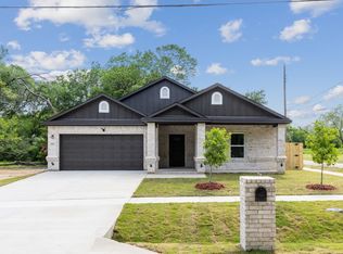 106 Boone St, Terrell, TX 75160