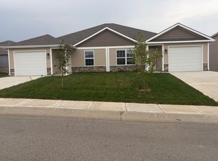 9308 N Lennox Pl, Kansas City, MO 64154