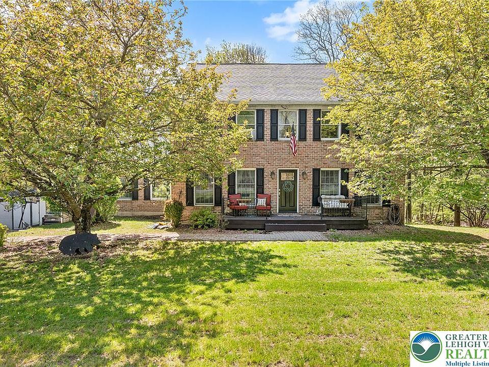 1st image of 467 Pheasant Rd