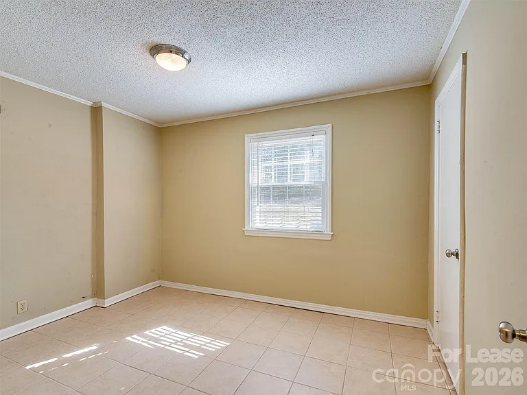 4917 White Oak Rd — Photo 26