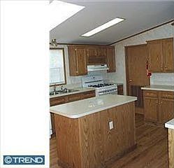 3rd image of 205 Lincoln Ave