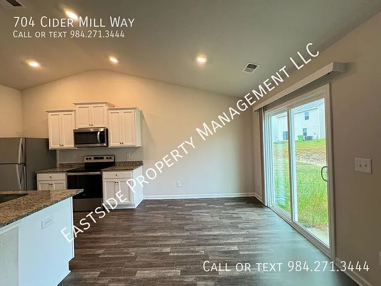 704 Cider Mill Way — Photo 2