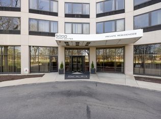 5000 Town Ctr SUITE 1304, Southfield, MI 48075