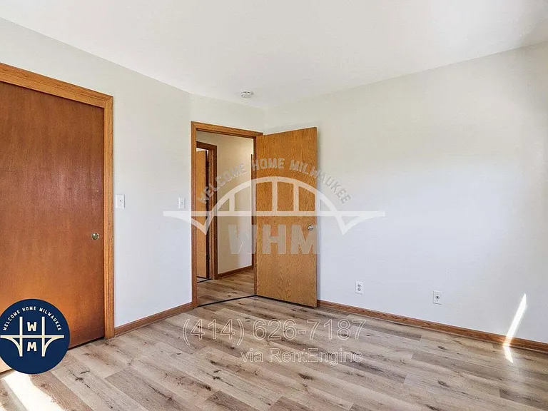 3559 S 33rd St — Photo 10