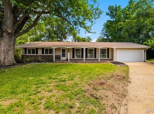 1344 Palm Ridge Ct, Saint Louis, MO 63146