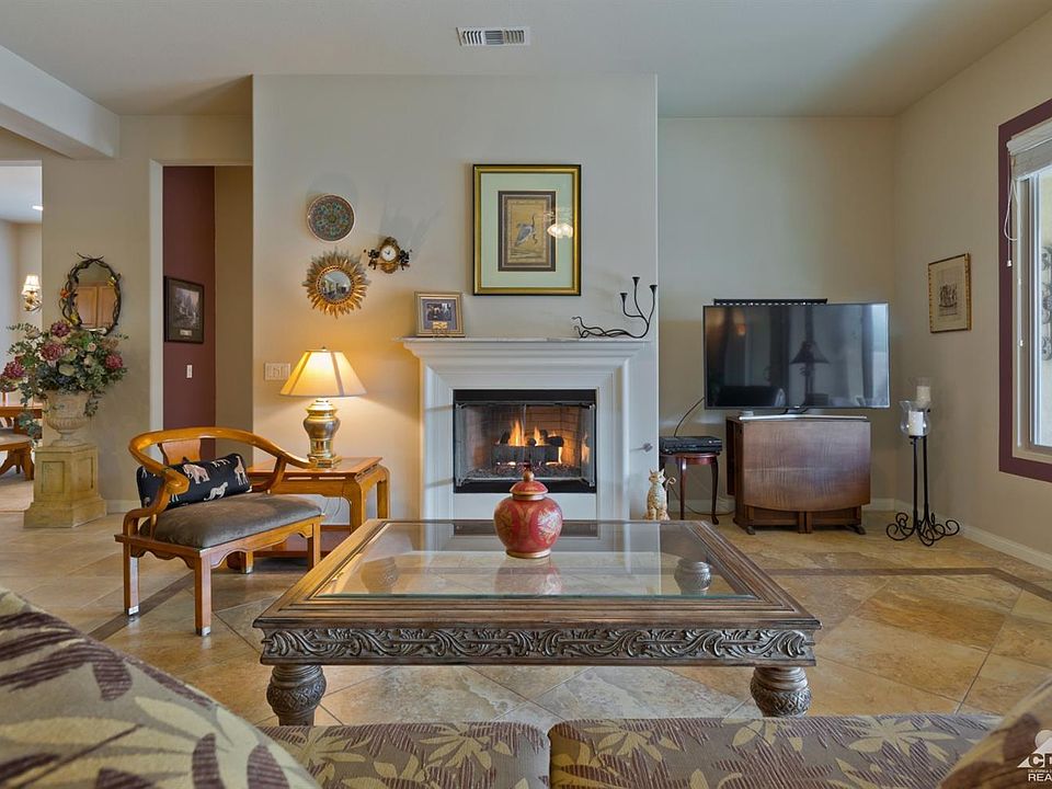 1st image of 81735 Avenida Sombra
