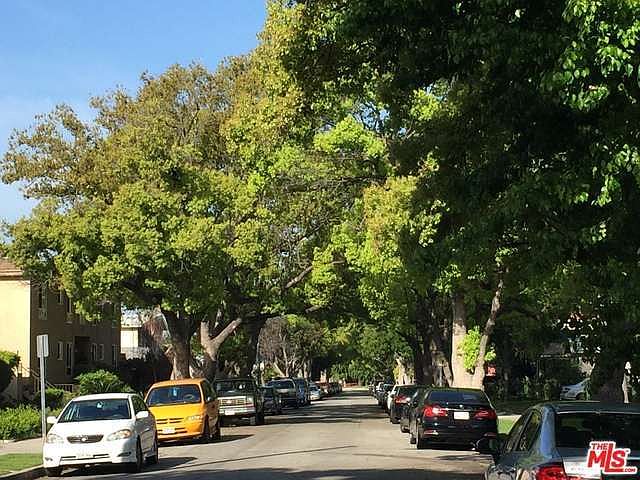 2nd image of 510 Palm Dr
