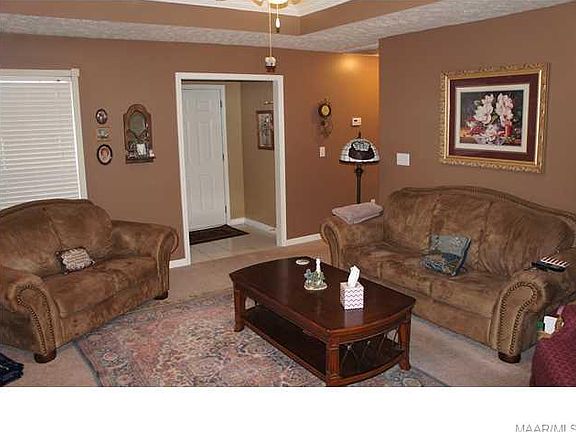 3rd image of 6977 Oak Side Dr