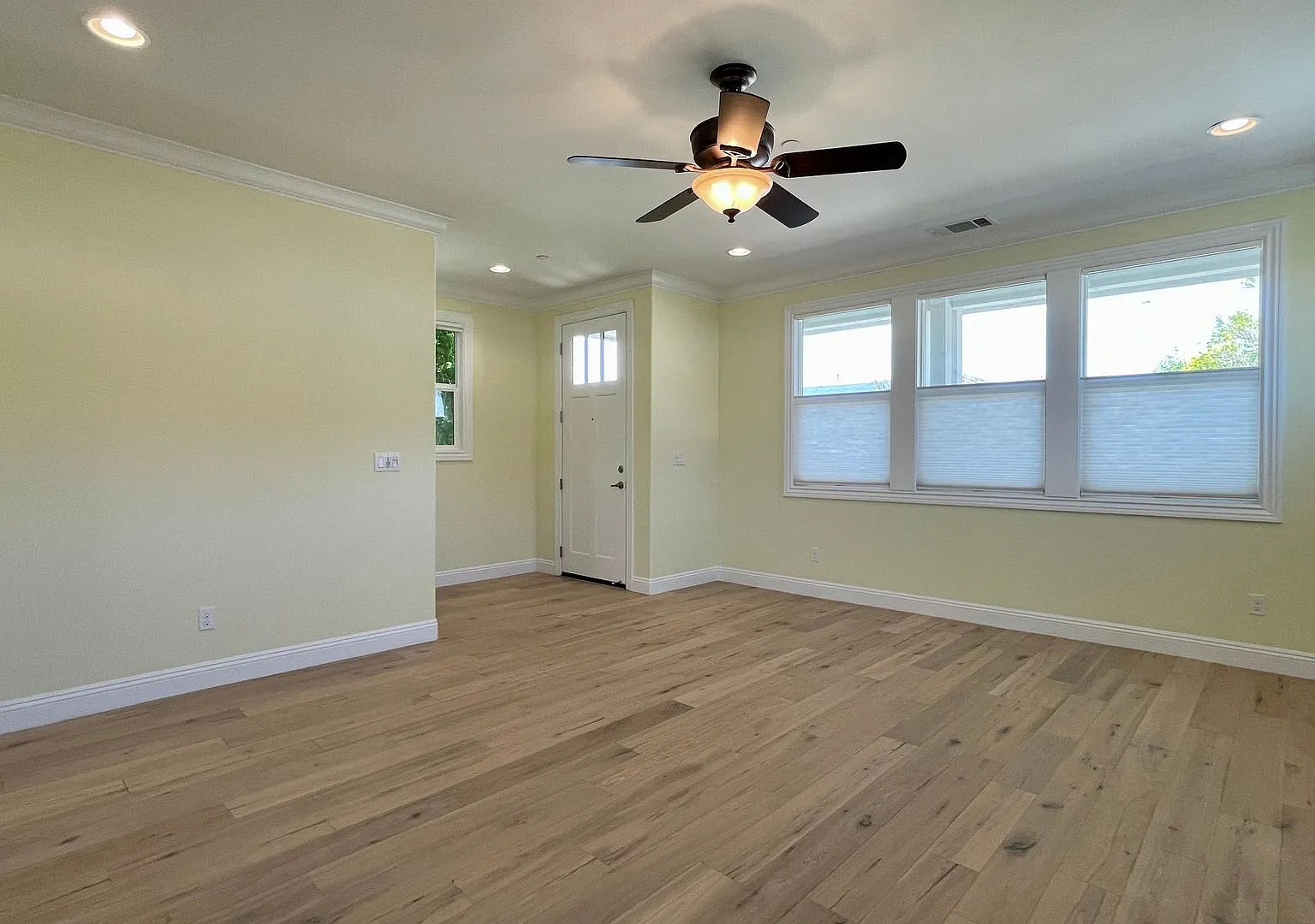 Exceptionally Maintained, Newer, Single Level 3-Bedroom Home with Air Conditioning in Serra Meadows — Photo 3