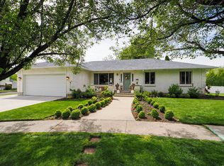 12166 S Fairway Cir, Sandy, UT 84092