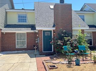 81 Stanton Hall Dr, Destrehan, LA 70047