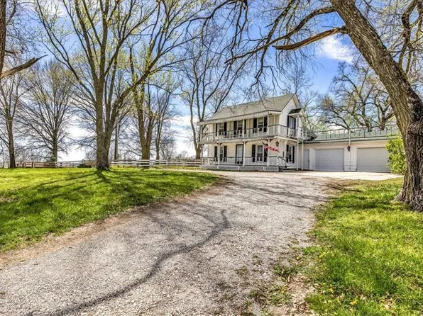 15716 Cordell Rd, Kearney, MO 64060