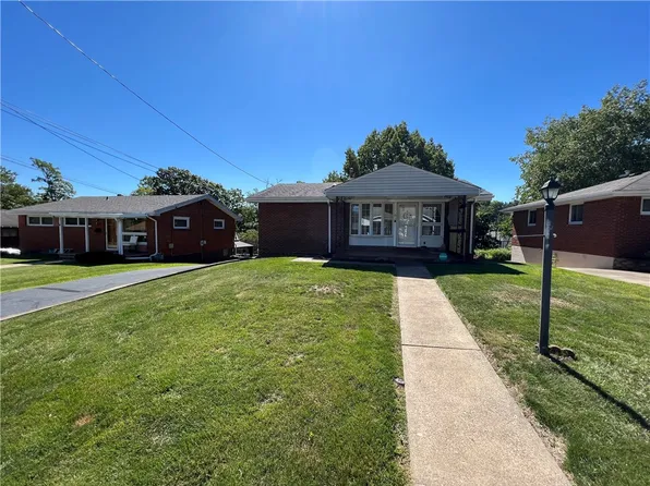 162 Woodridge Dr, Carnegie, PA 15106