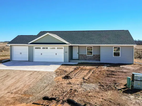 2331 Campfire Ct, Kaukauna, WI 54130