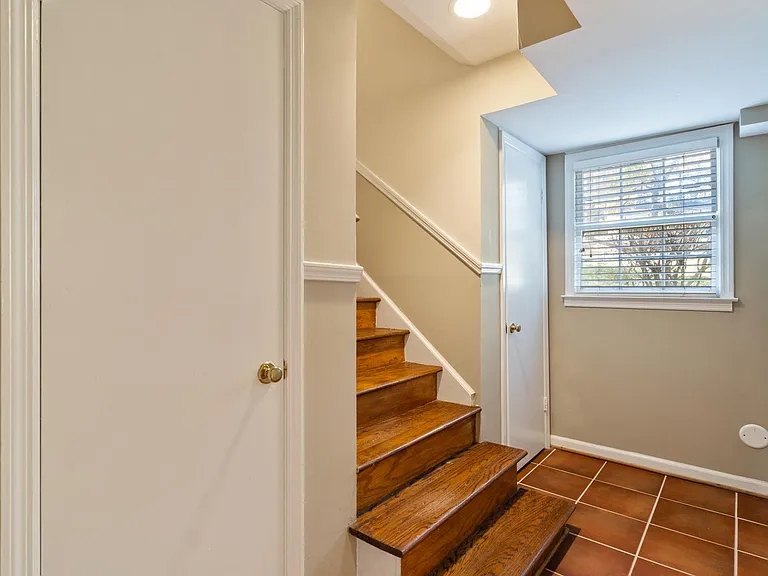 415 Amberidge Trl — Photo 24