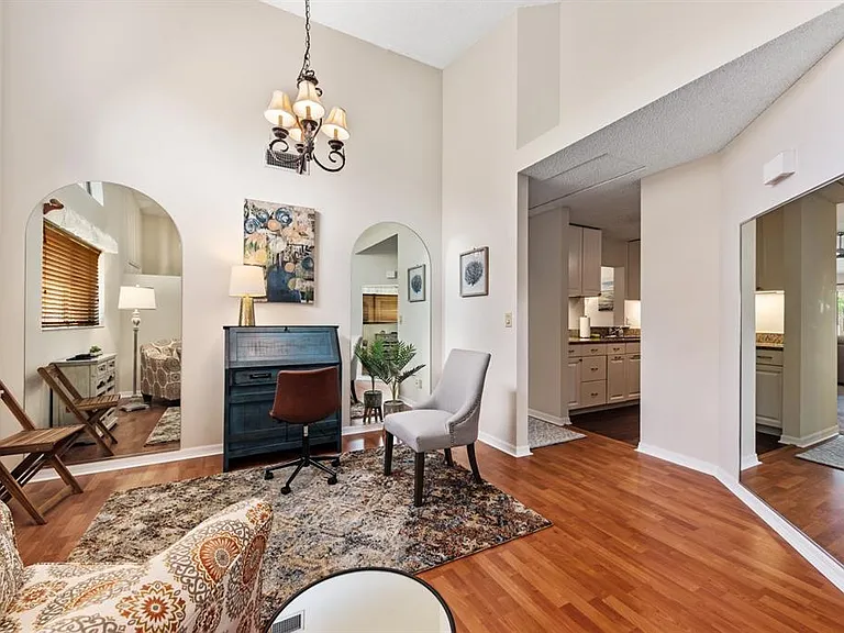 5656 Ashton Lake Dr #5656 — Photo 5