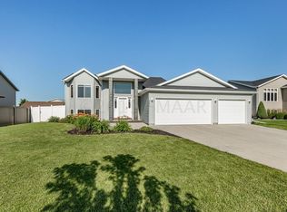 3679 Taylor St S, Fargo, ND 58104