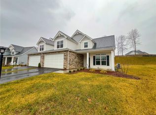 324 Gleneagles Dr, Butler, PA 16001