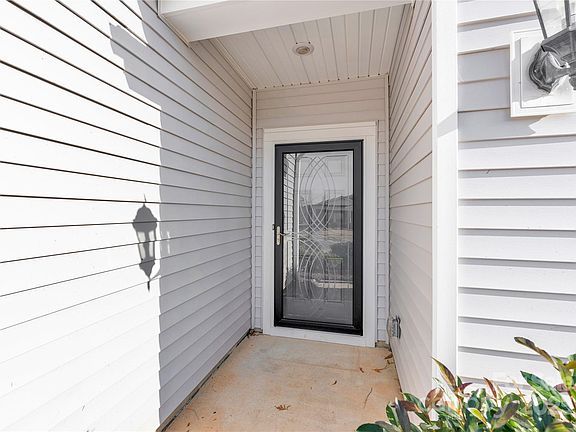 2nd image of 3005 Striped Maple Ct