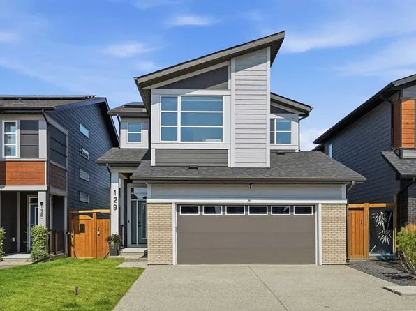 129 Wolf Hollow Vlg SE, Calgary, AB T2X 5K1