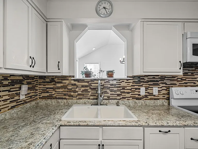 4720 Miners Cv — Photo 9
