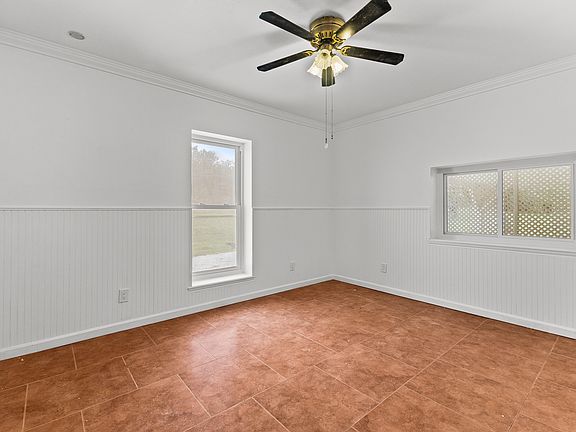 4th image of 143 Platten Creek Rd