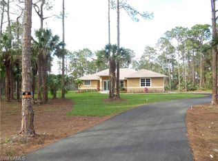 825 Jung Blvd E, Naples, FL 34120