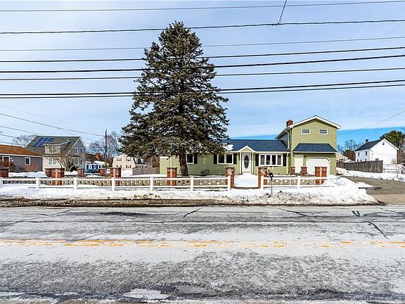 2nd image of 586 Child St