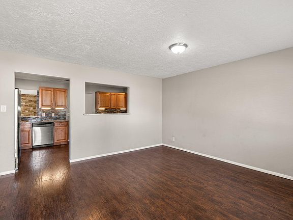 4th image of 2901 Hermosa Dr NE