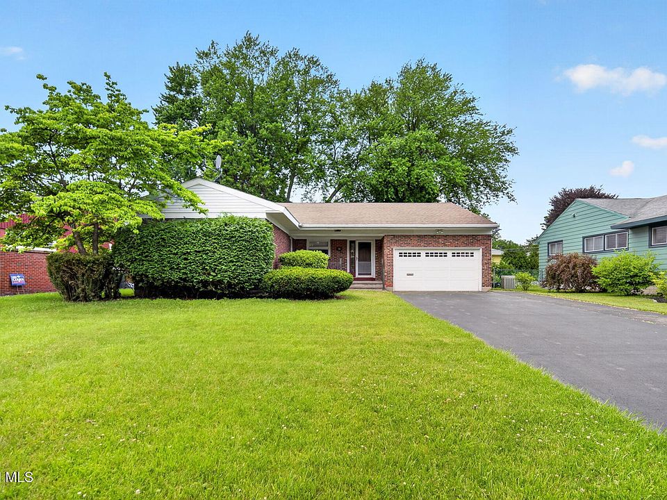 1st image of 30 Colonial Avenue