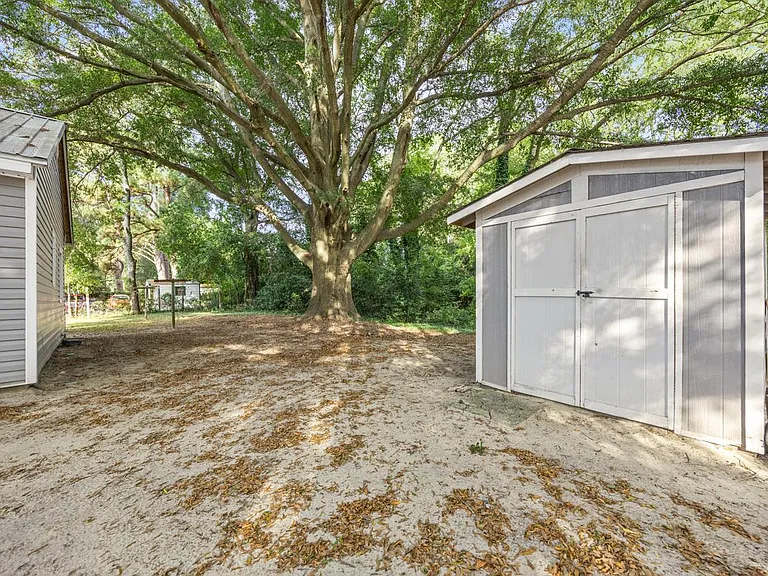 1601 Camden Rd — Photo 30